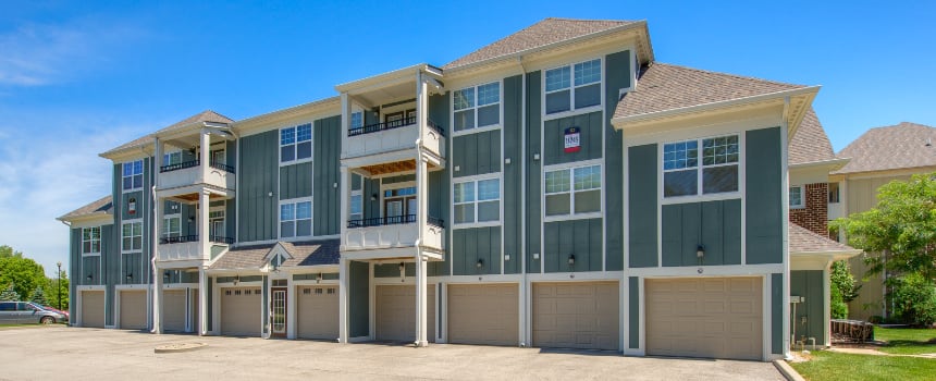 exterior of a Indianapolis apartment building